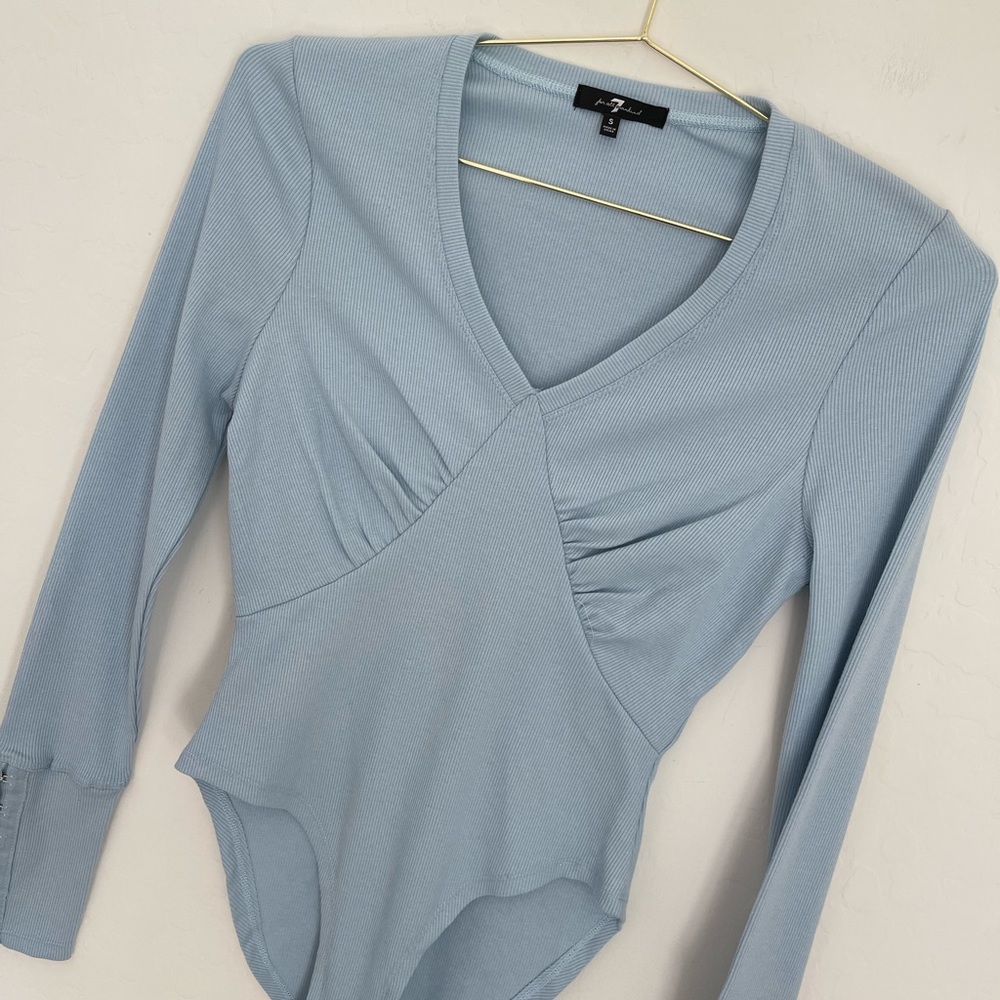 7 FOR ALL MANKIND Blue Ribbed Long Sleeve V Neckline Bodysuit Sz S NWT - Picture 2 of 8